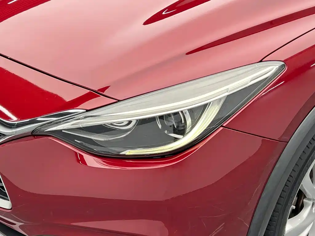 Infiniti QX30 — миниатюра 9