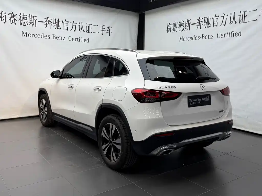 Mercedes-Benz GLA — миниатюра 6