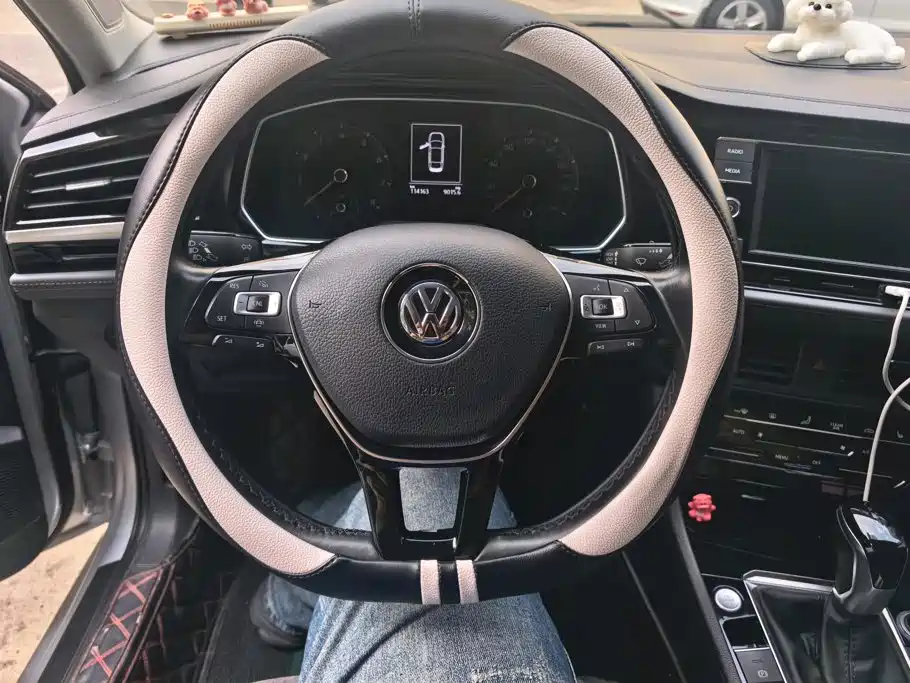 Volkswagen Sagitar — миниатюра 15