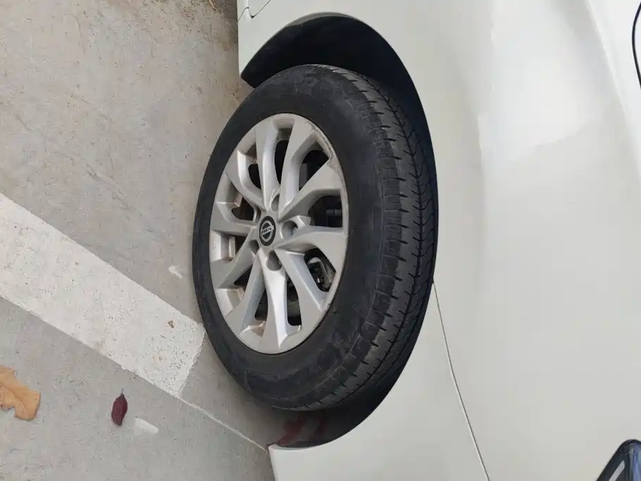 Nissan Sylphy — миниатюра 6