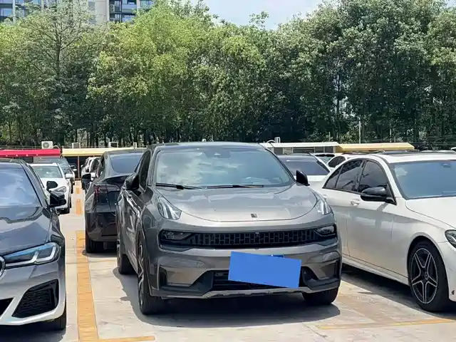 2020 Lynk & Co 05