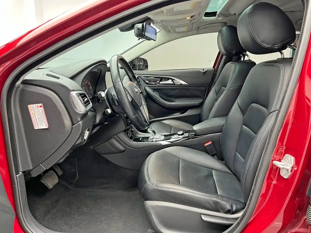 Infiniti QX30 — миниатюра 13