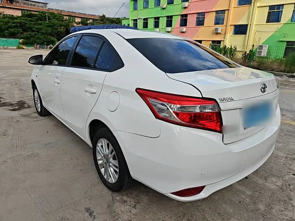Toyota Vios — миниатюра 5