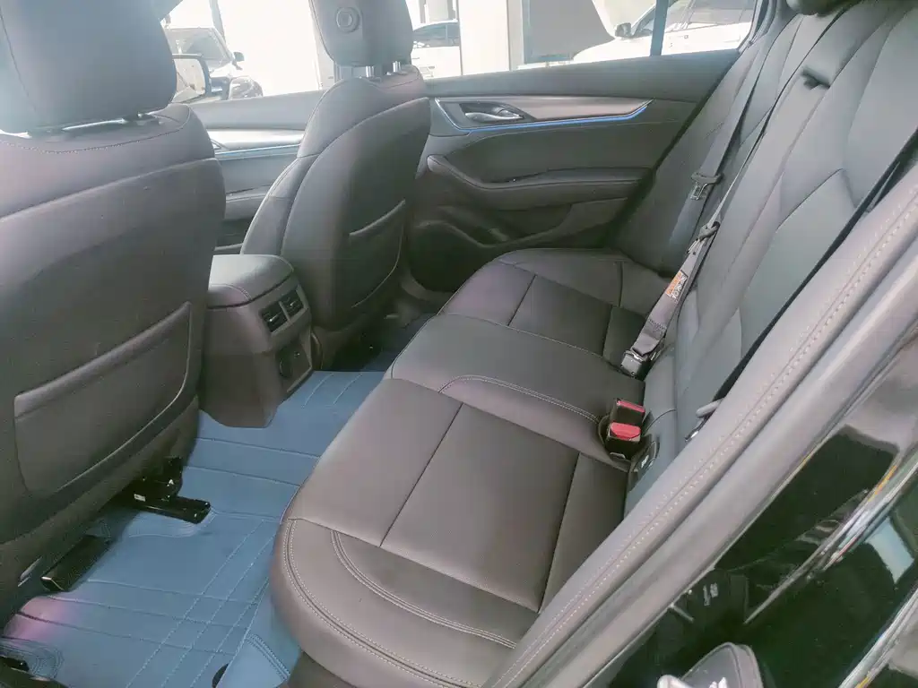 Cadillac CT5 — миниатюра 23