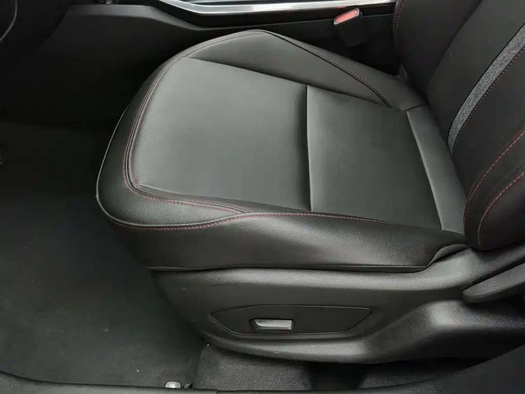Chevrolet Trax — миниатюра 20