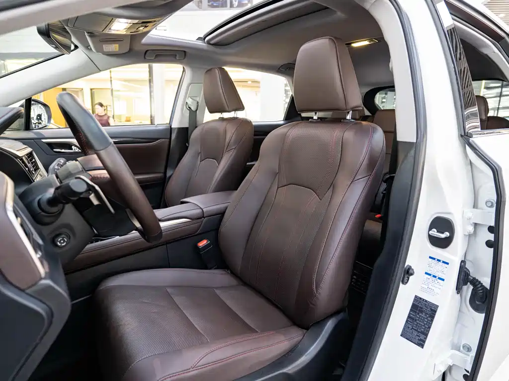 Lexus RX — миниатюра 11