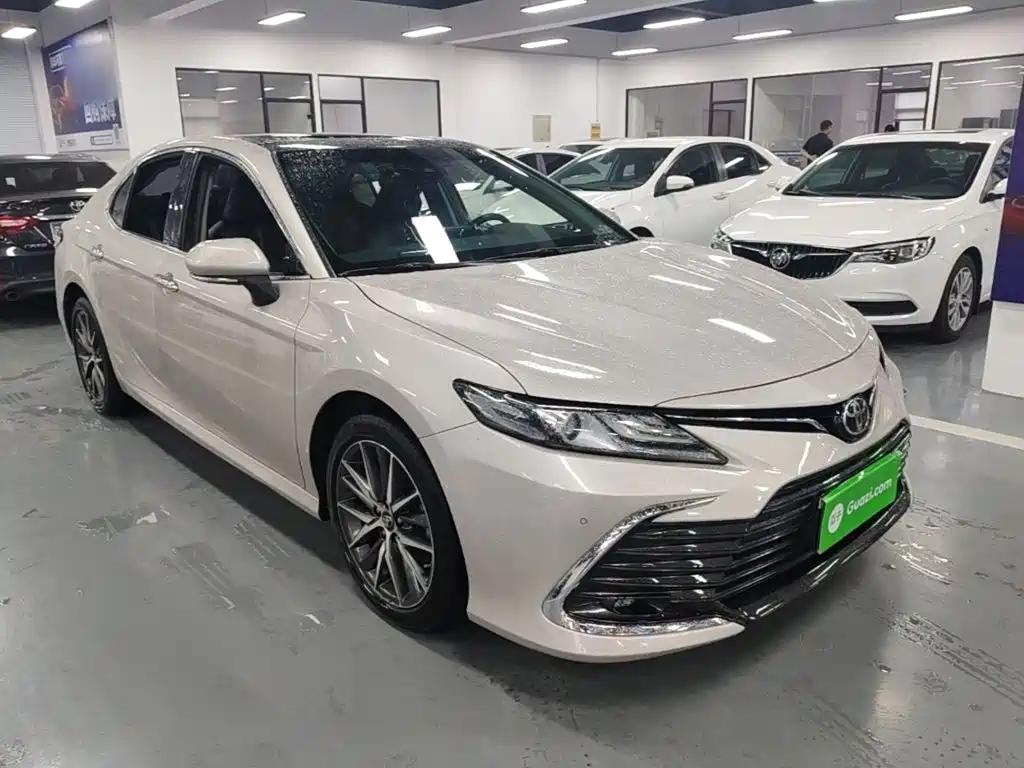 Toyota Camry 2021 2.5G Luxury