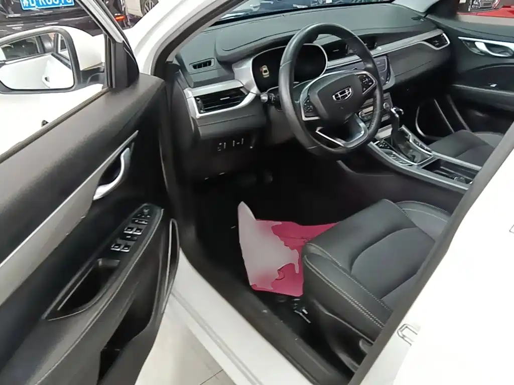 Geely Emgrand — миниатюра 16