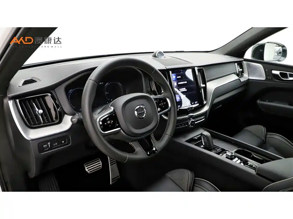 Volvo XC60 PHEV — миниатюра 6