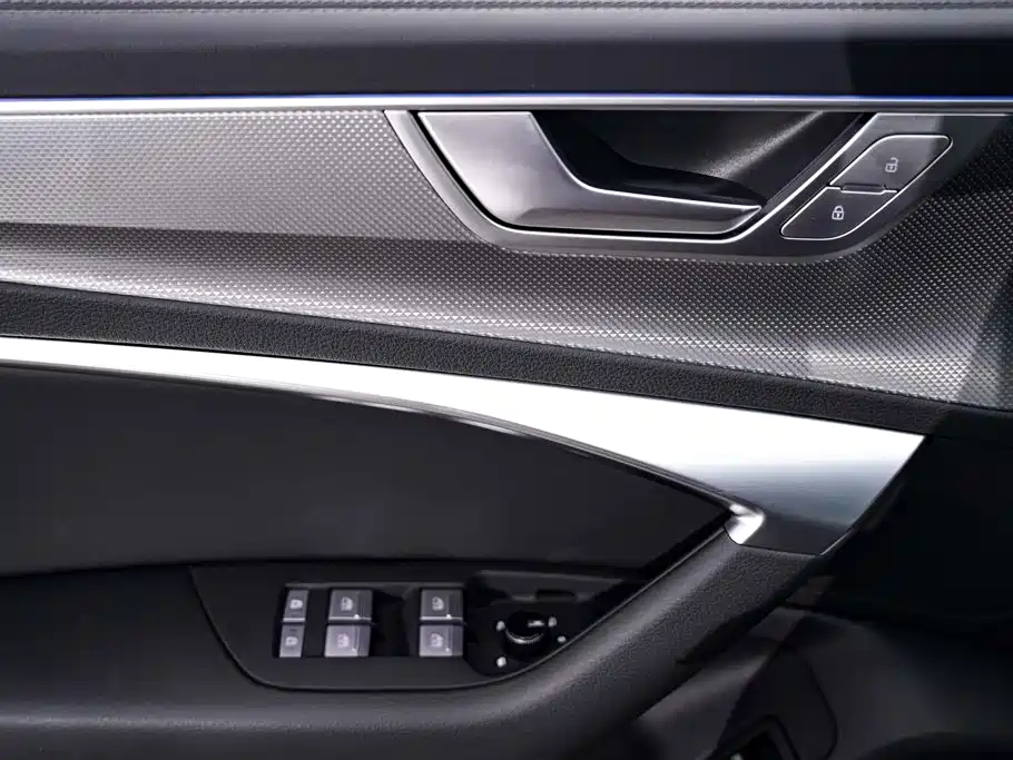 Audi A6L — миниатюра 30