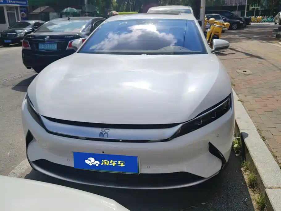 BYD Han — миниатюра 2
