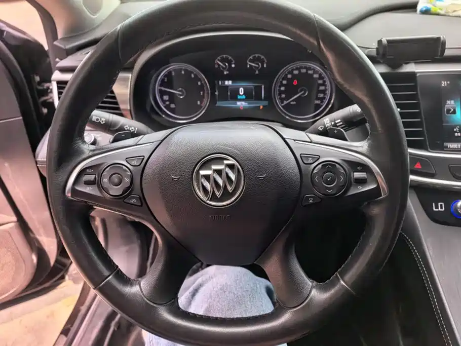 Buick LaCrosse — миниатюра 15