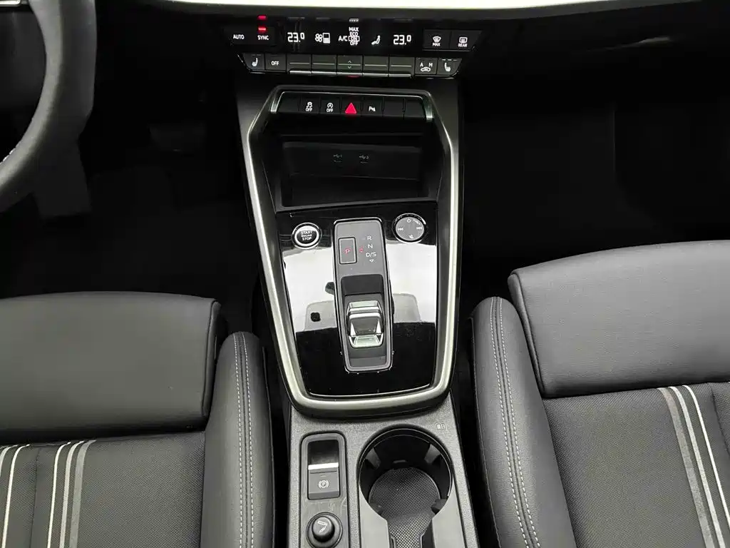 Audi A3 — миниатюра 10