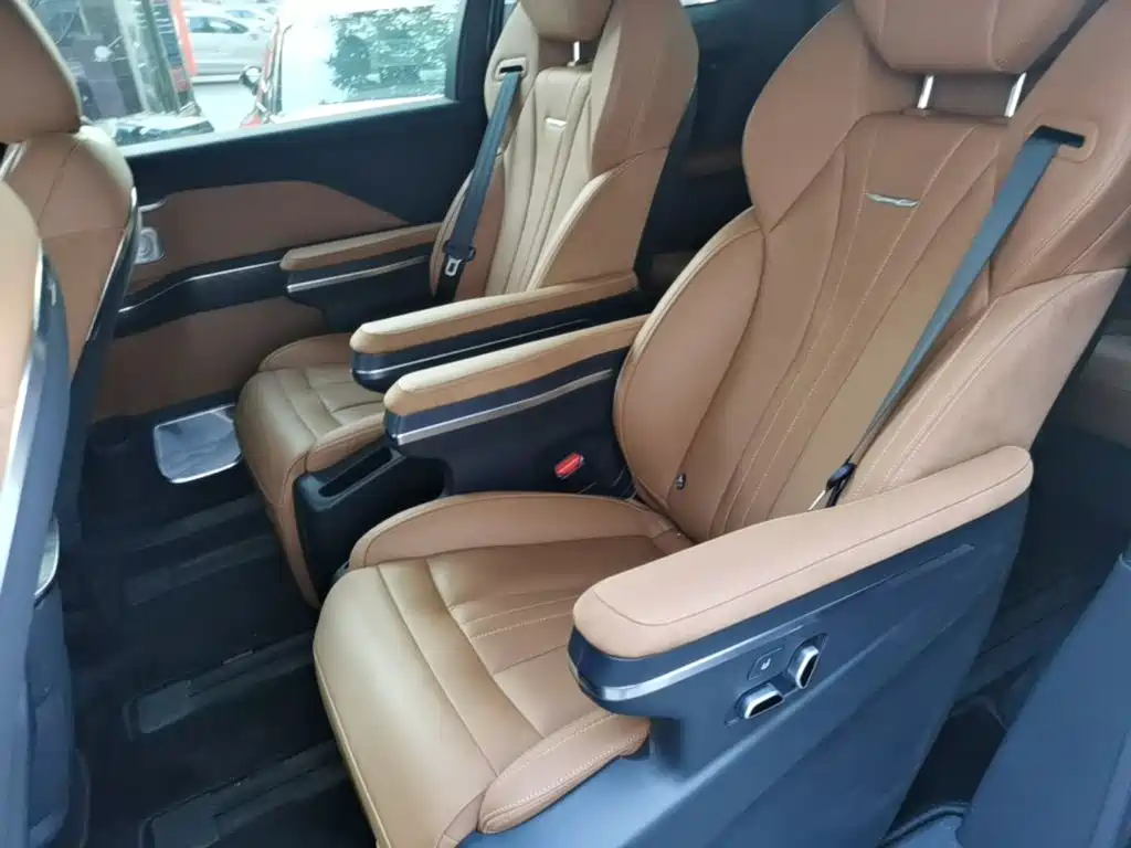 Hongqi Hongqi HQ9 PHEV — миниатюра 17