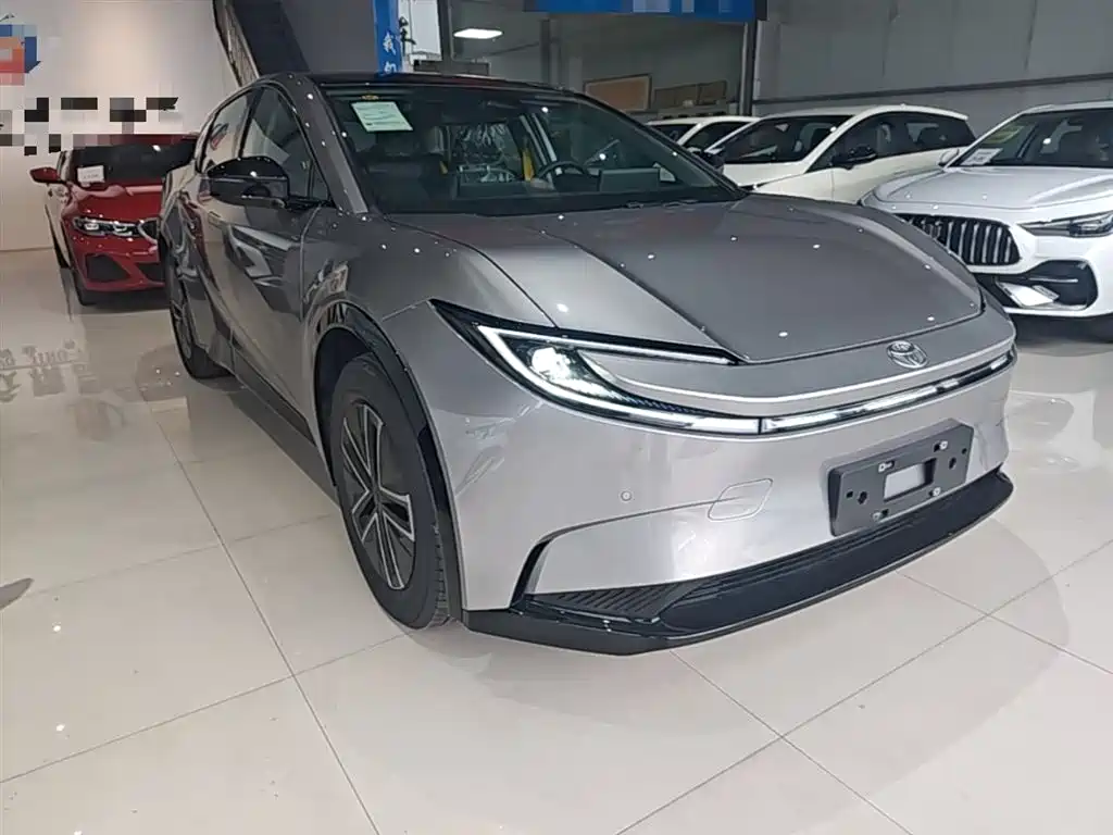 Toyota bZ5 2025 550 JOY