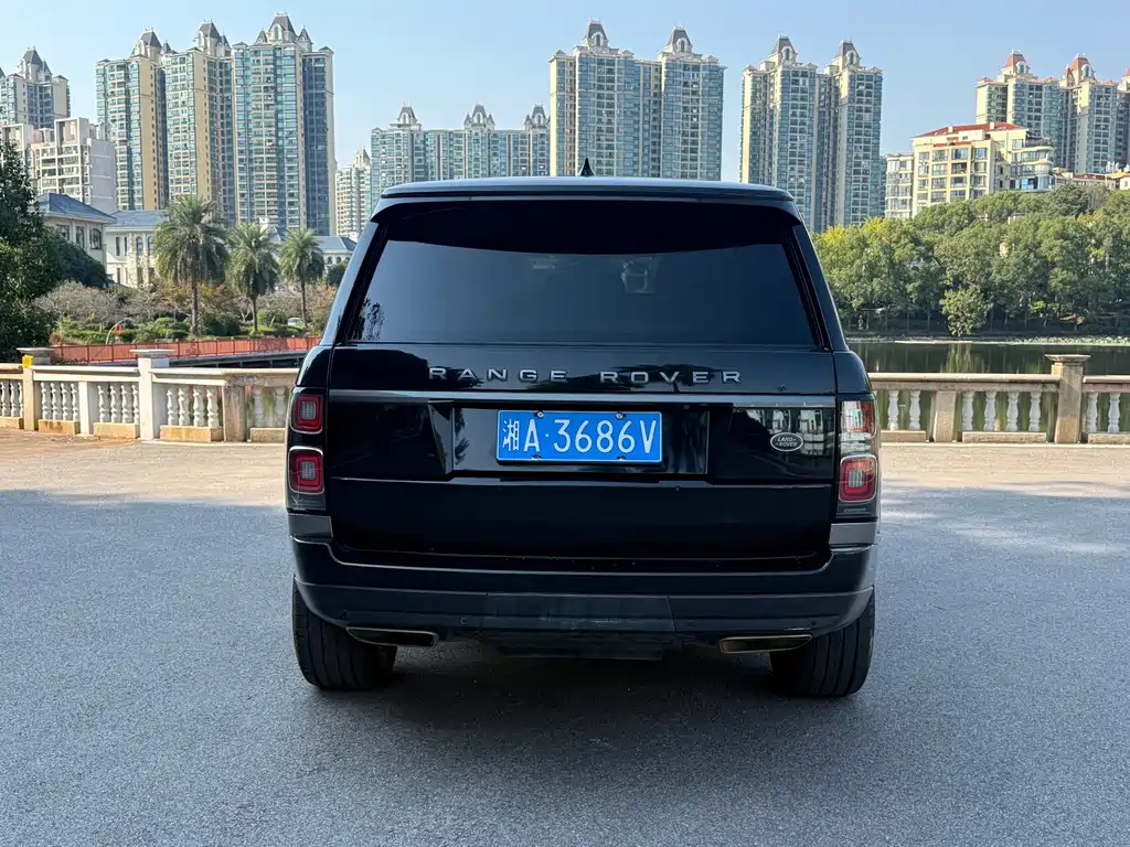 Land Rover Range Rover — миниатюра 8