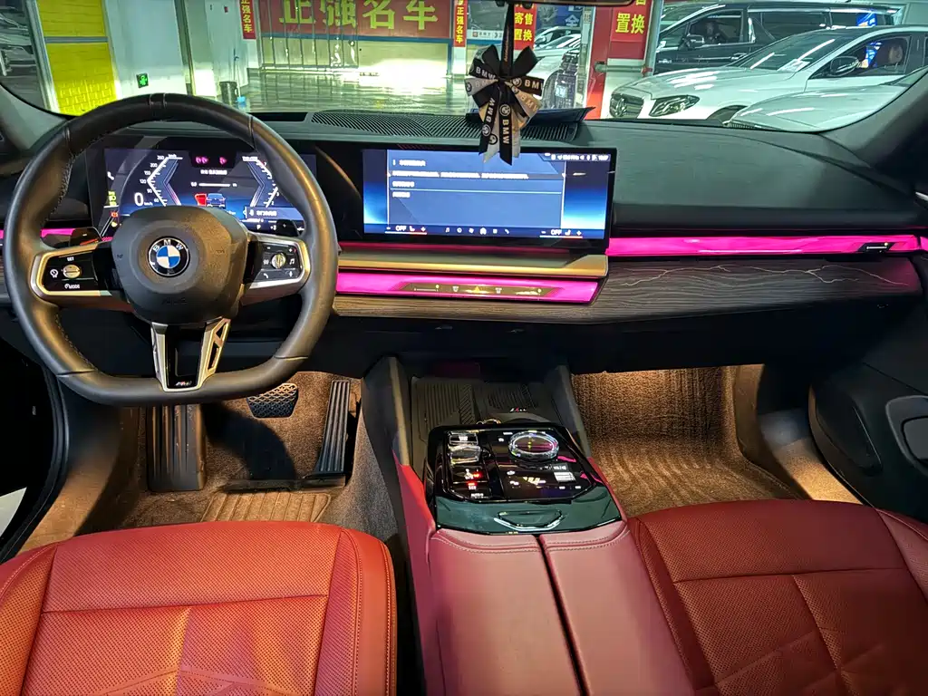 BMW 5 Series — миниатюра 3