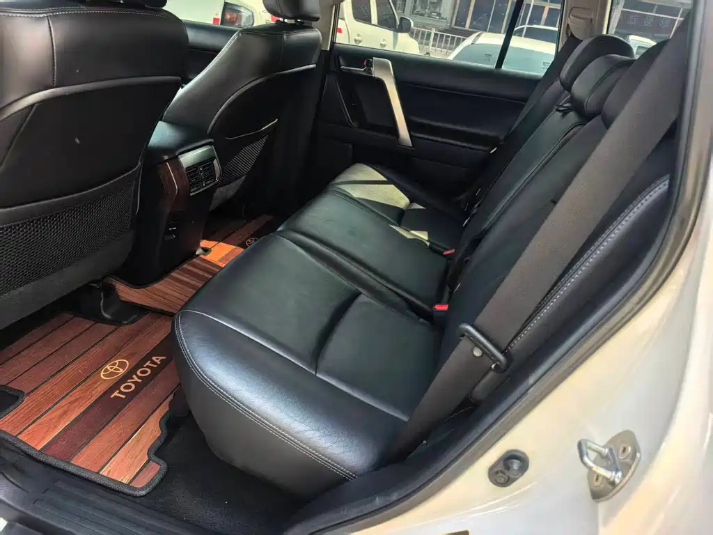 Toyota Prado — миниатюра 6