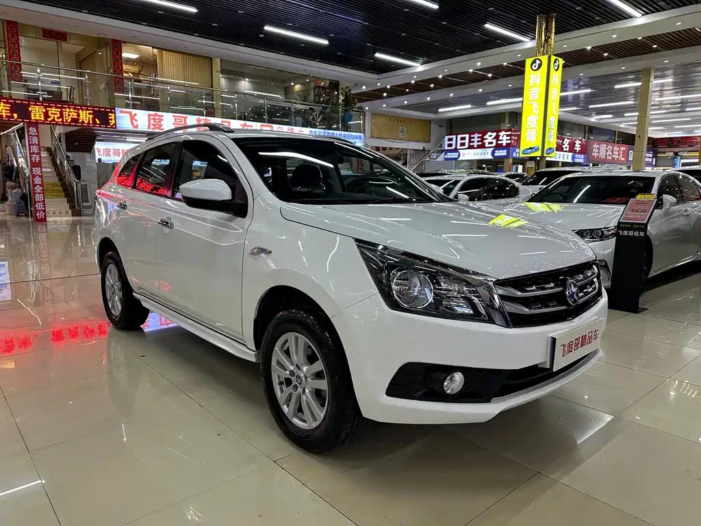Venucia T70 — миниатюра 3