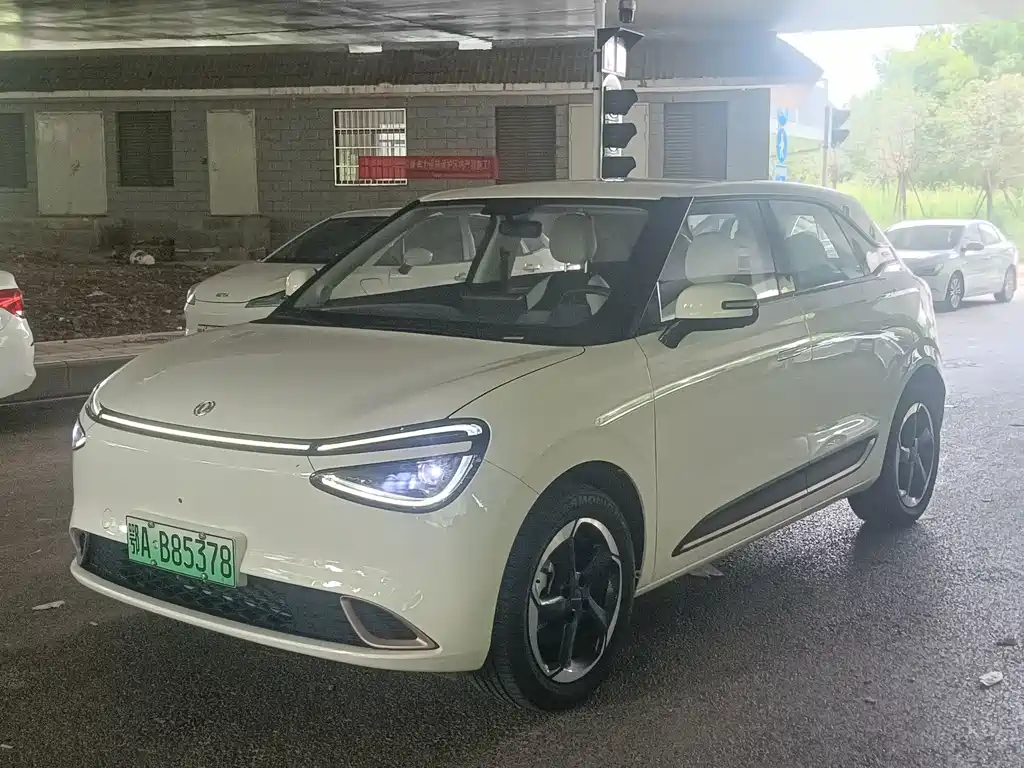 eπ Nano 01