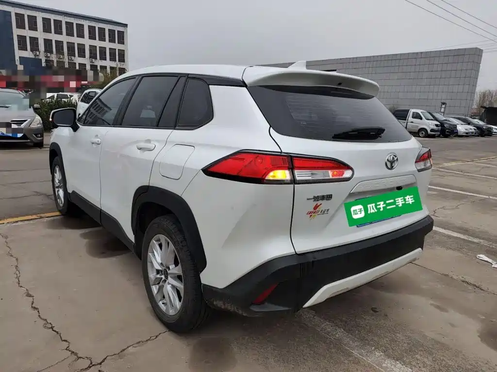Toyota Corolla Cross — миниатюра 23