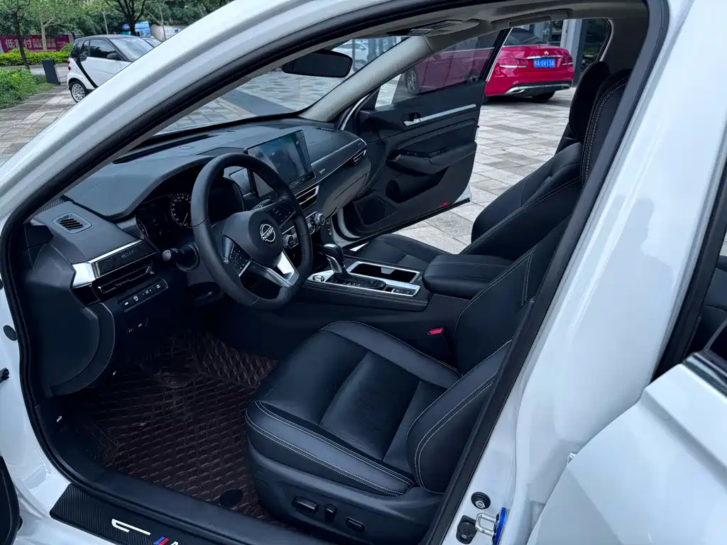 Nissan Teana — миниатюра 9