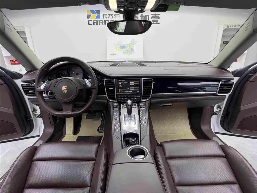 Porsche Panamera — миниатюра 12