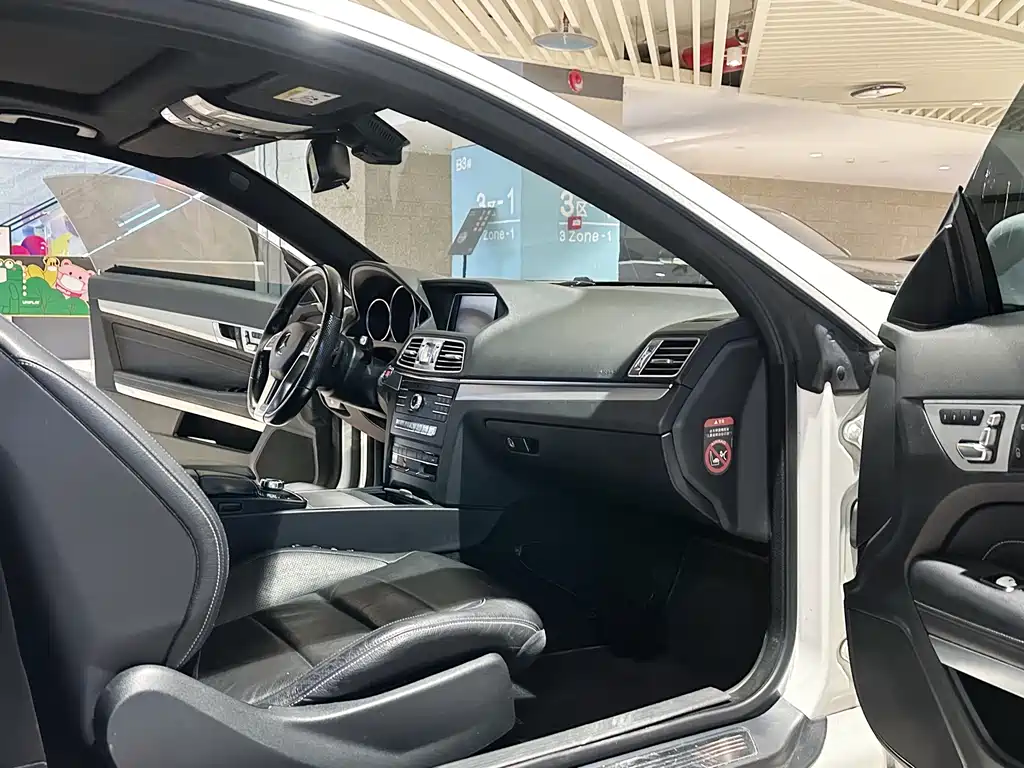 Mercedes-Benz E-Class (Import) — миниатюра 10