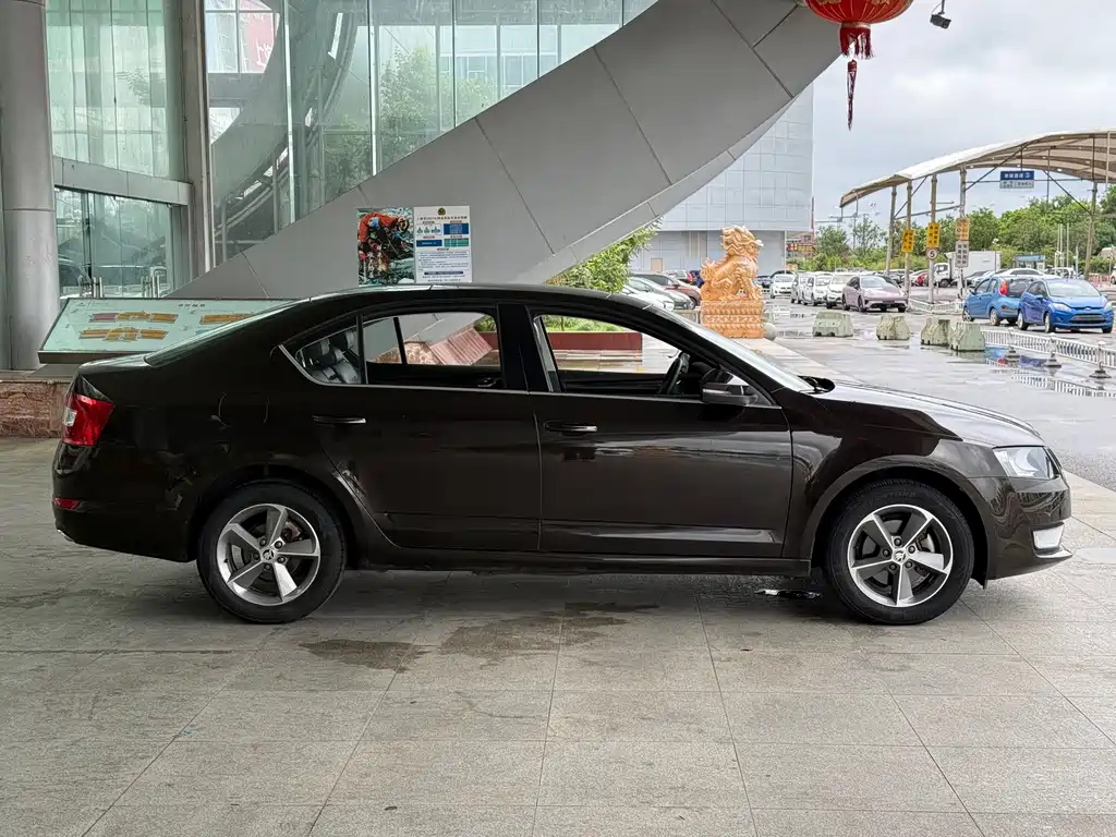 Skoda Octavia — миниатюра 16