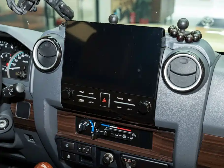 Toyota Land Cruiser — миниатюра 12