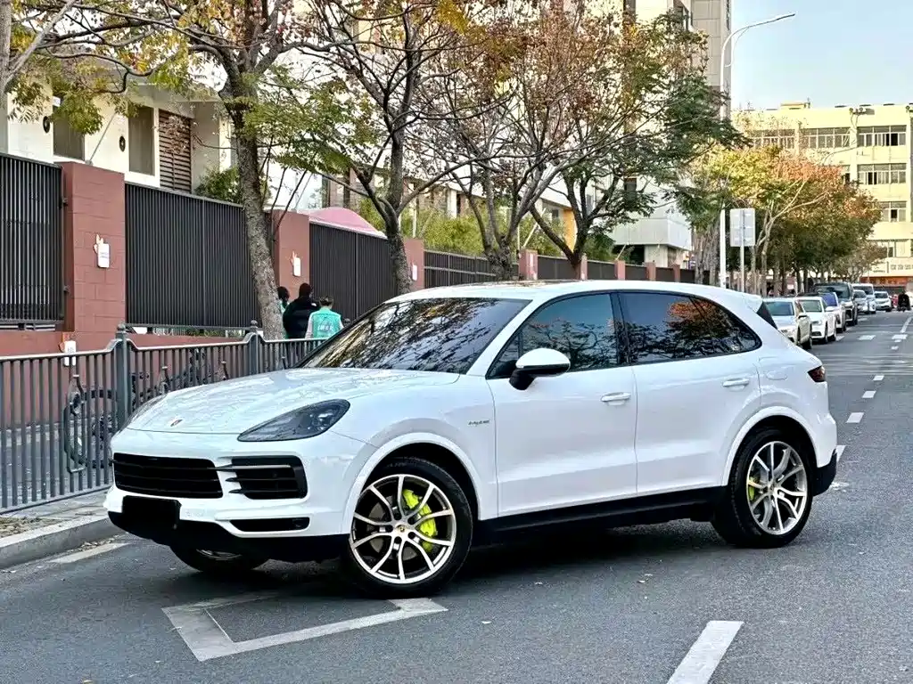 Porsche Cayenne Hybrid
