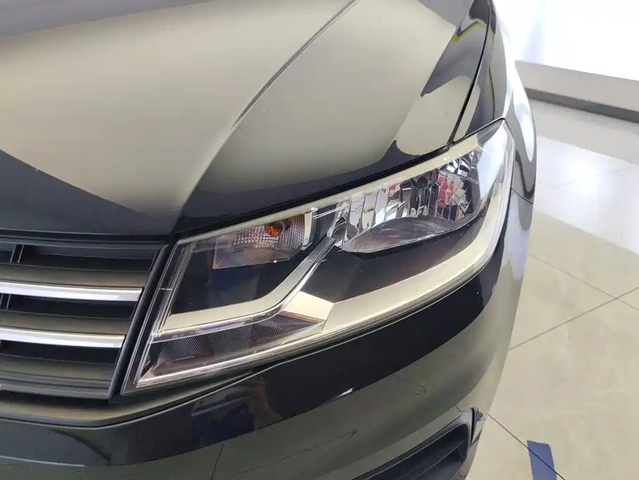 Volkswagen Santana — миниатюра 5