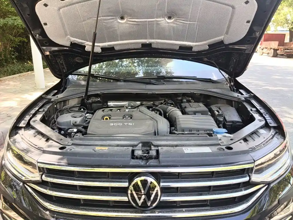 Volkswagen Tiguan L — миниатюра 20