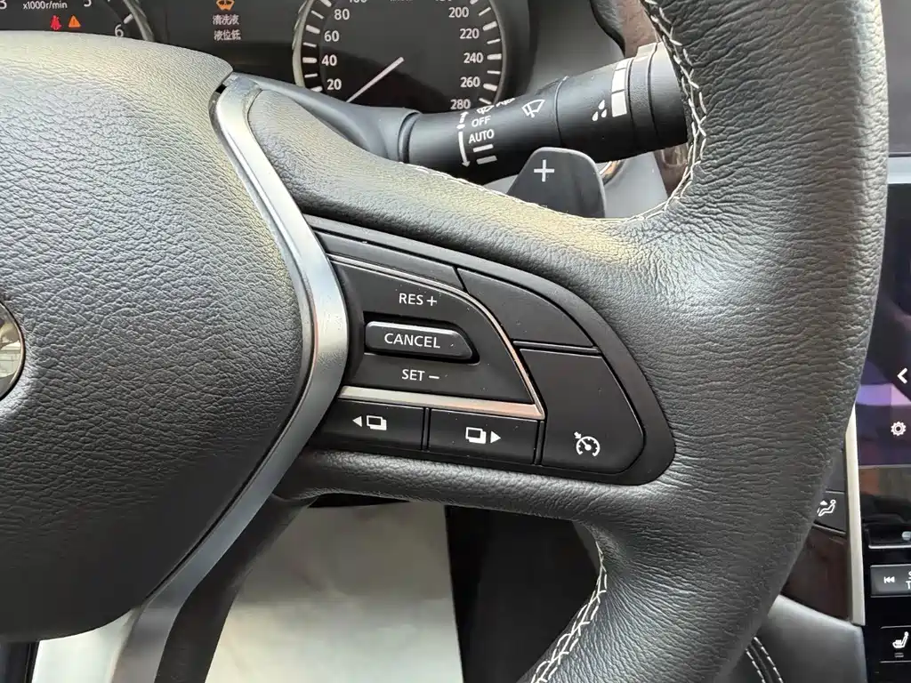Infiniti Q50L — миниатюра 12