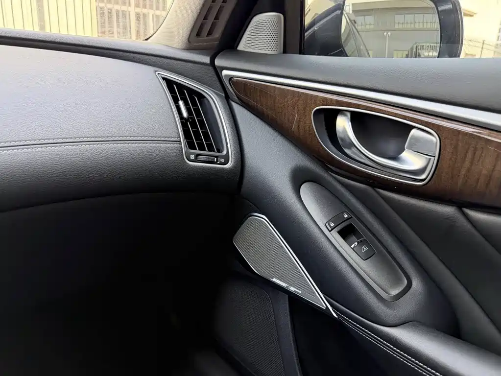 Infiniti Q50L — миниатюра 14