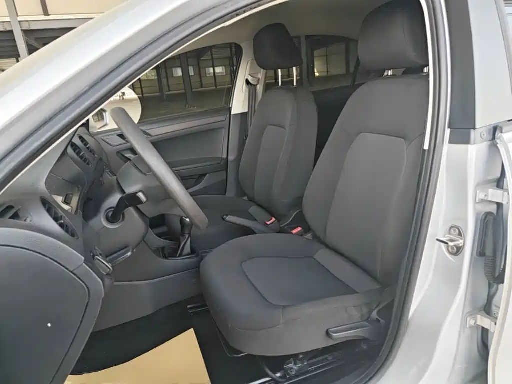 Volkswagen Jetta — миниатюра 15