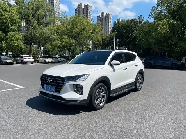 MODERN TUCSON 2020