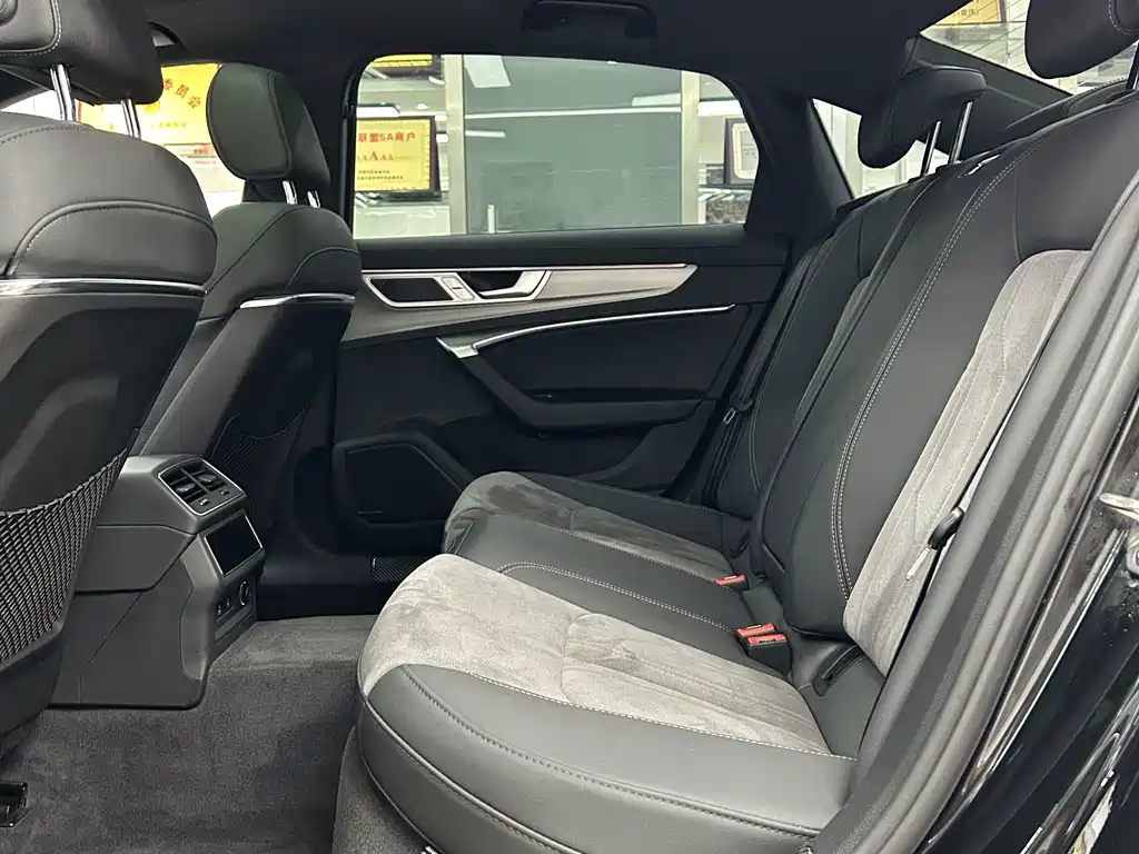 Audi A6L — миниатюра 9