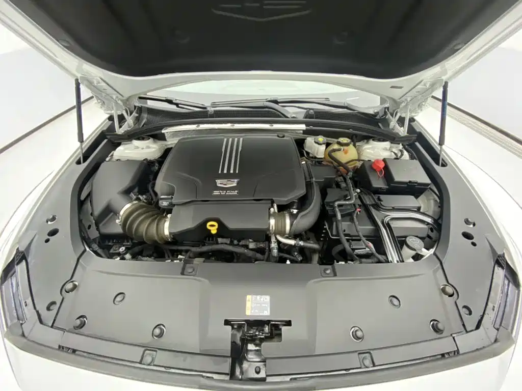 Cadillac GT4 — миниатюра 12