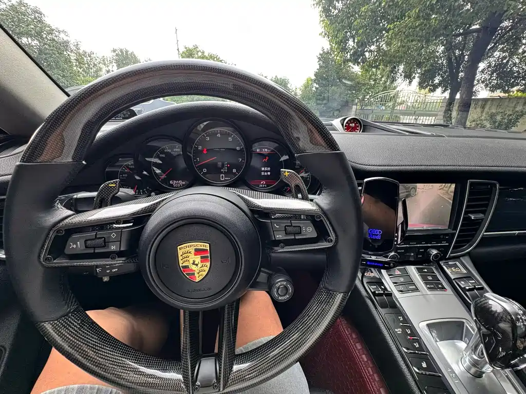 Porsche Panamera — миниатюра 8