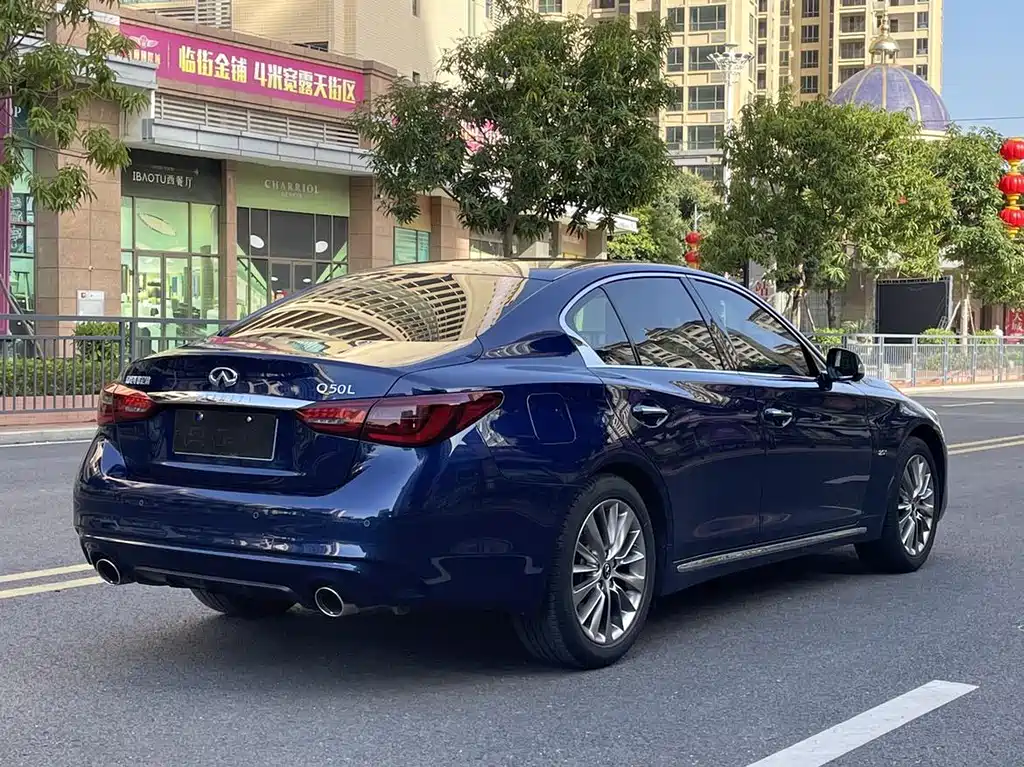 Infiniti Q50L — миниатюра 4