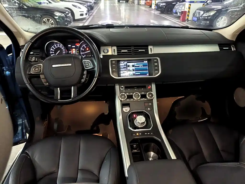 Land Rover Evoque — миниатюра 10