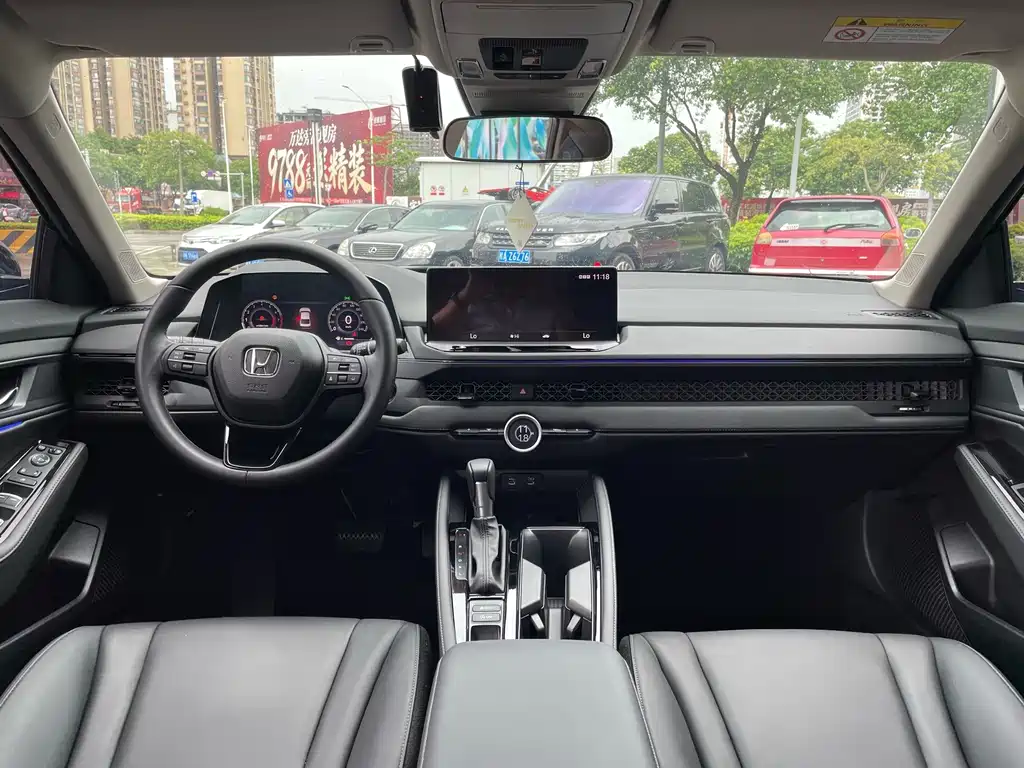 Honda Accord — миниатюра 14