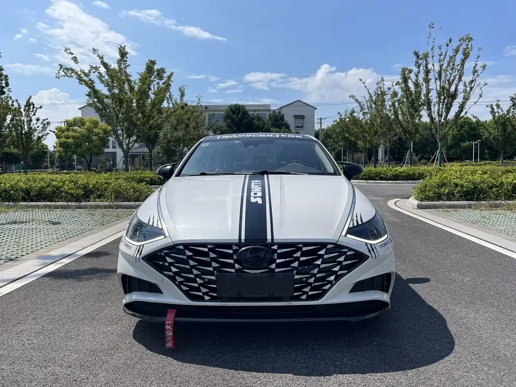 Hyundai Sonata — миниатюра 3