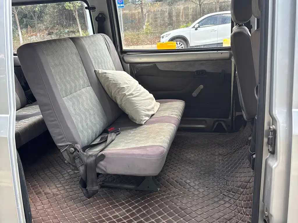 Wuling Rongguang — миниатюра 16