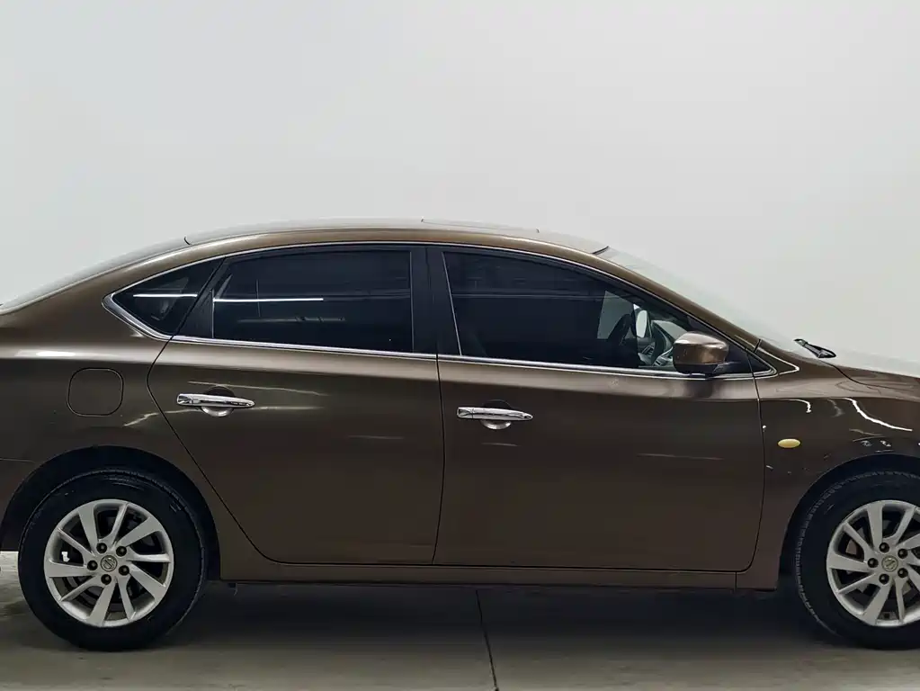 Nissan Sylphy — миниатюра 8