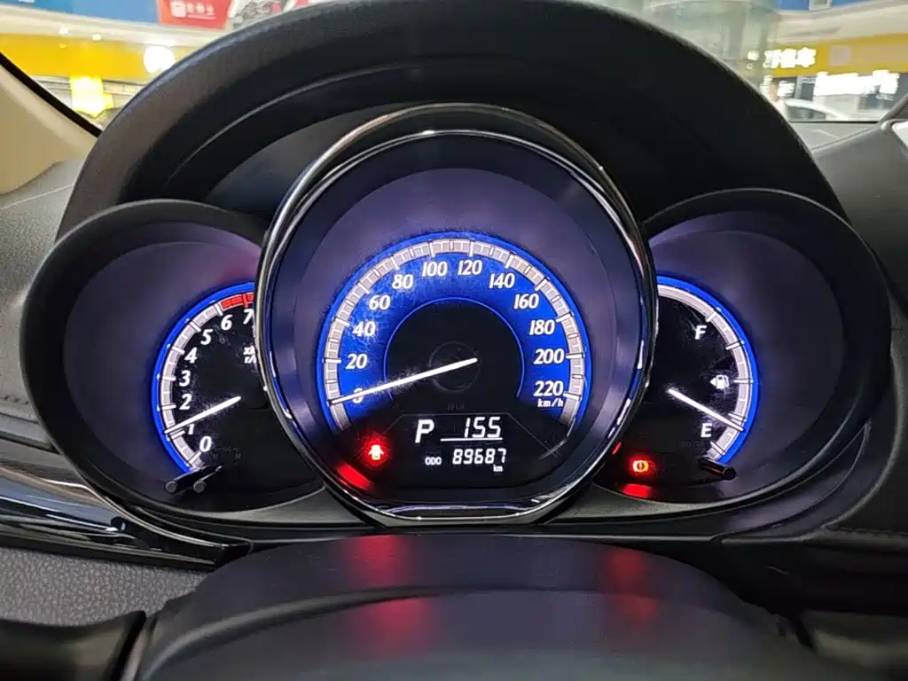 Toyota Yaris L — миниатюра 12