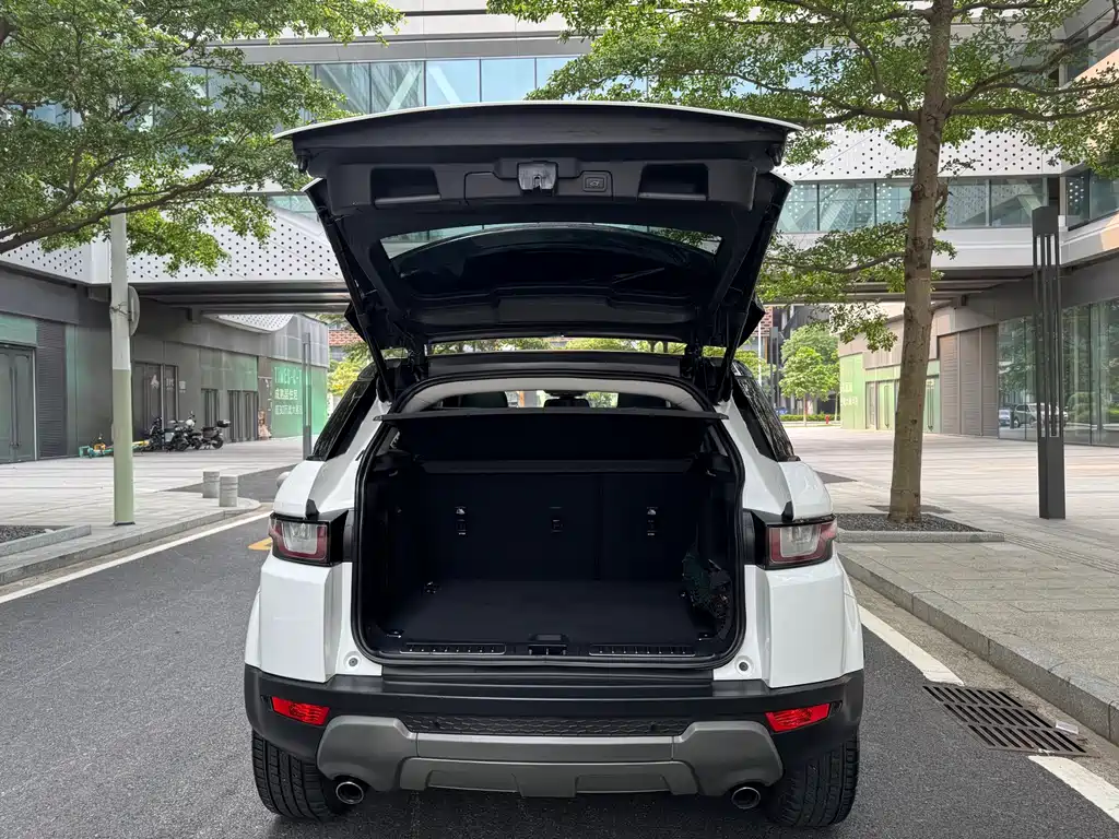 Land Rover Range Rover Evoque 2018 240PS SE