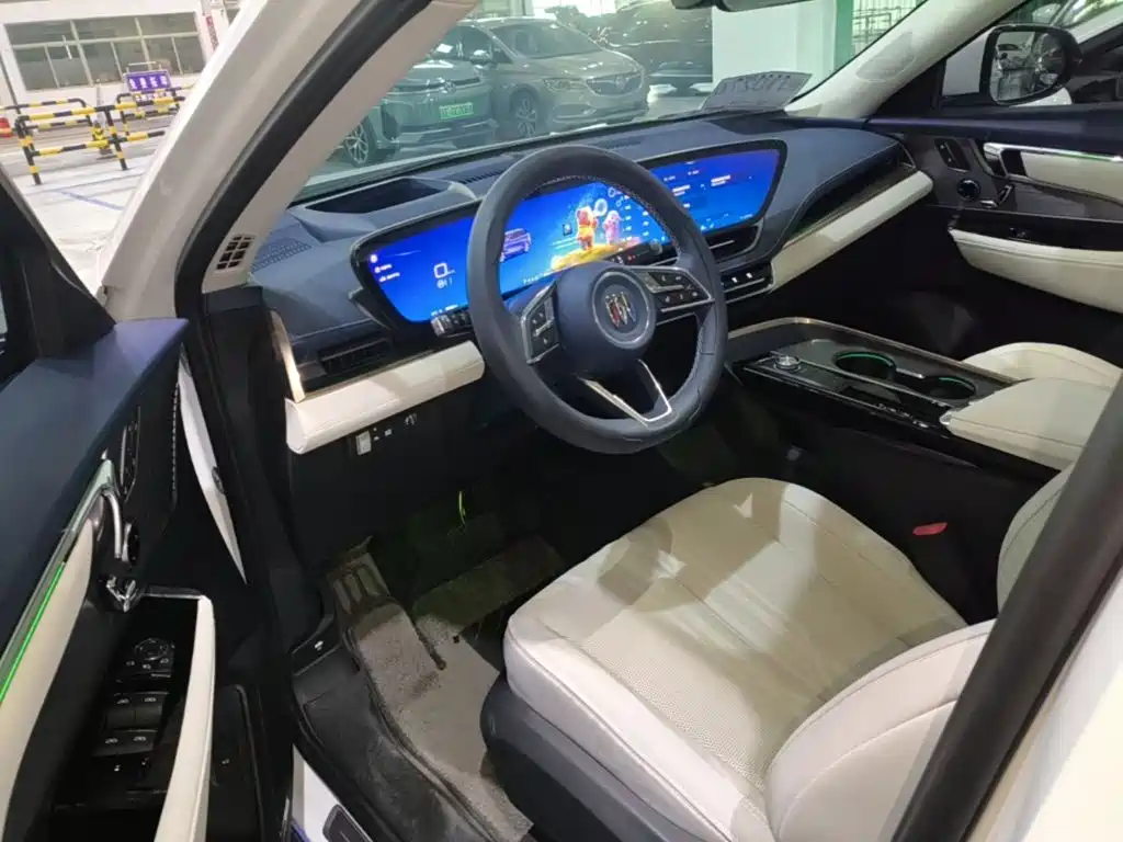 Buick E5 — миниатюра 16