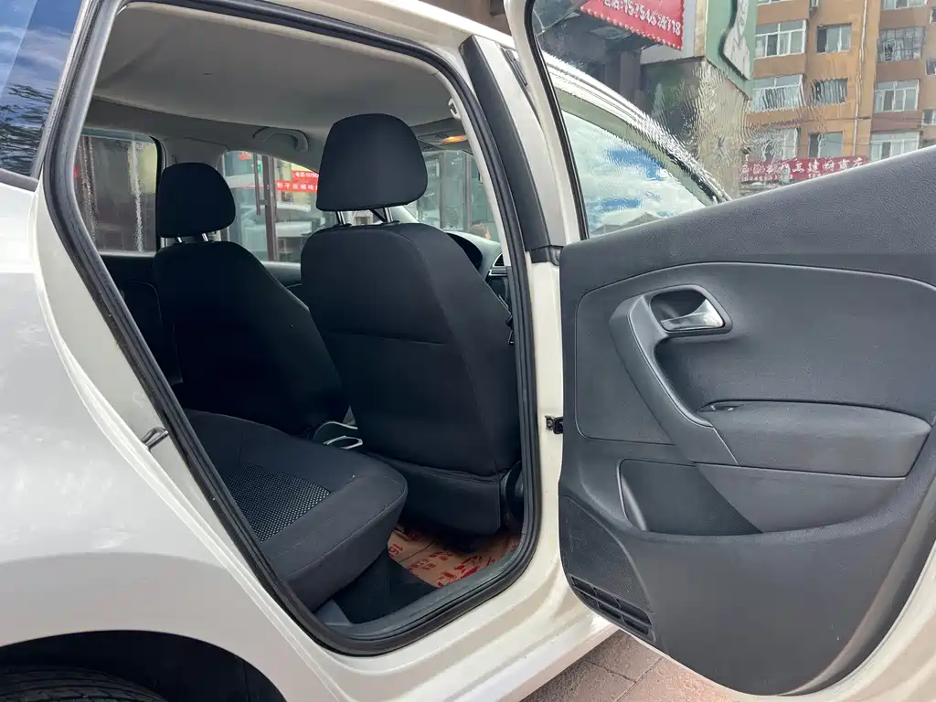 Volkswagen Polo — миниатюра 9